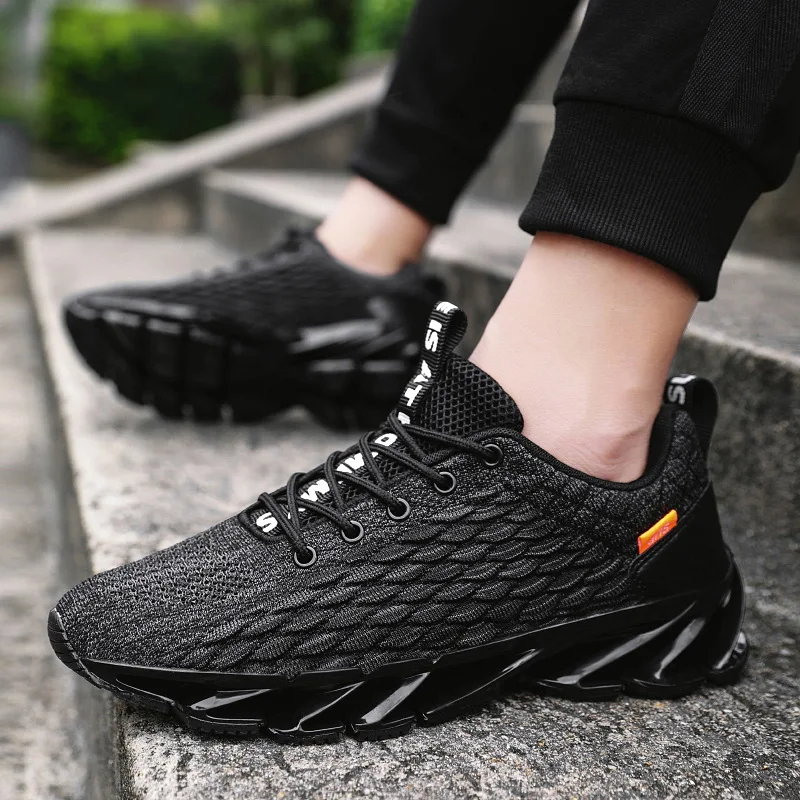 

2020 Spring New Fish Scale Blade Casual Lace-up Comfortable Running Men Breathable Gym Fly Woven Mesh Fashion Shoes Sneakers