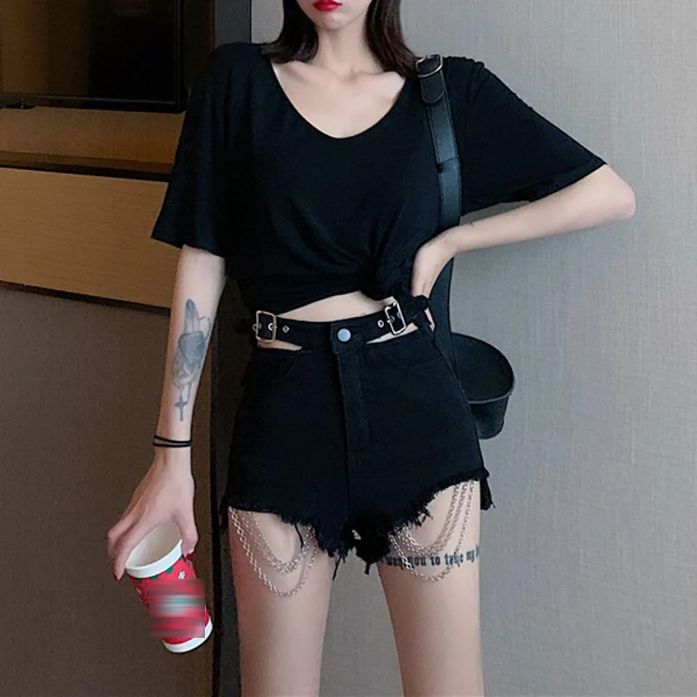 

Sexy Hollow Out Show Waist Chain 2021 High Street Fashion Summer New Shorts Burrs High Waist Solid Color Solid Color