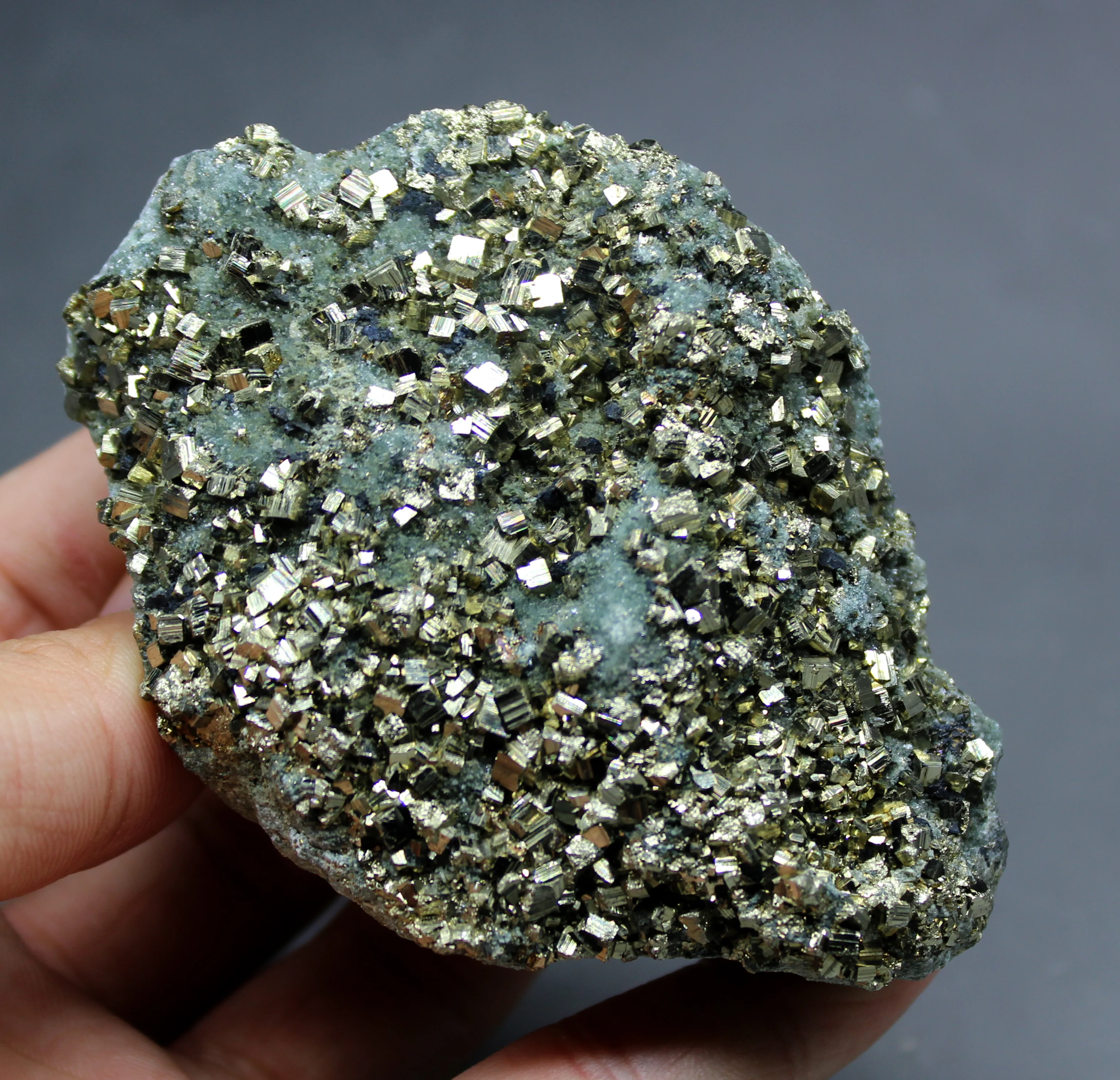 186 г натуральный Блестящий Пирит образцы минералов кристаллы и камни лечебные