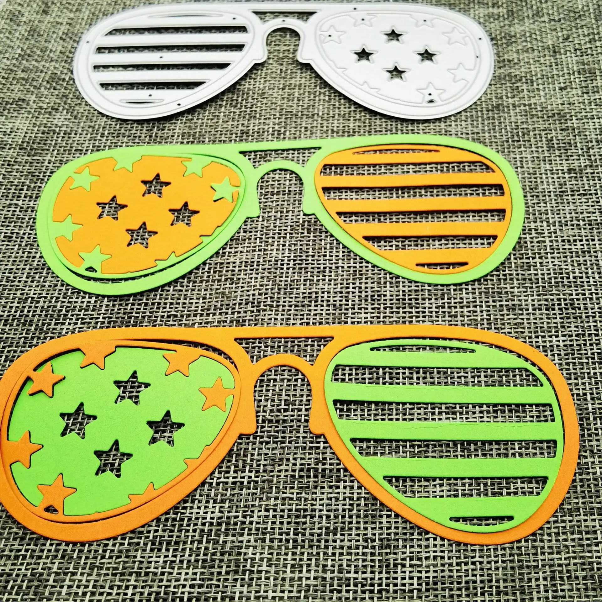 

Sunglasses Customizable 2021 New for Embossing DIY Mold Scrapbooking Album Craft Paper Cutter Stamps Crafts