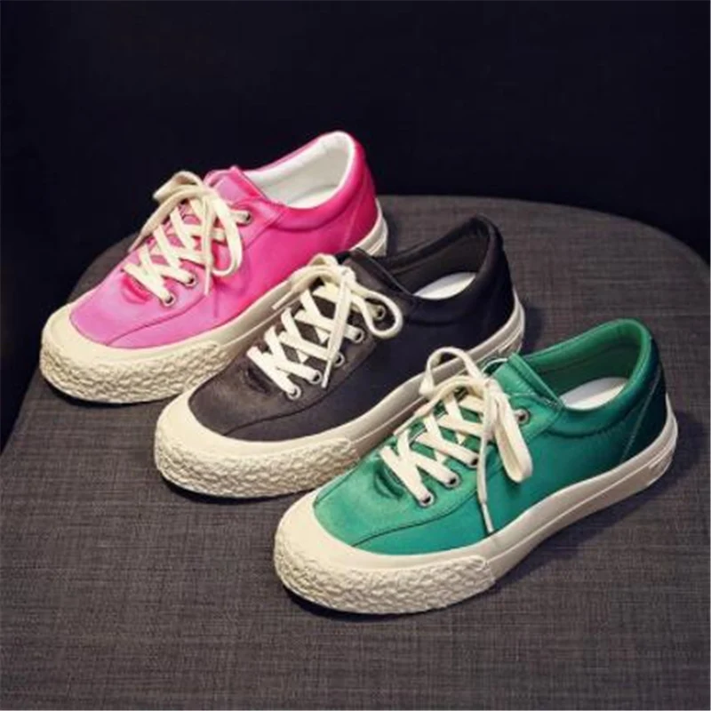 

New women's sneakers fashion cloth breathable flat bottom non-slip lightweight and comfortable casual shoes women