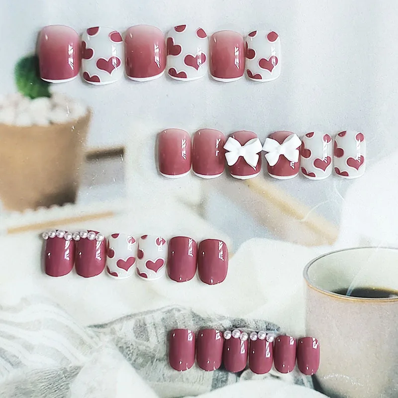 

Hot 24pcs Love Heart Print Nail Patch Glue Type Removable Short Paragraph Fashion Manicure Save Time False Nail Patch FRE-Drop