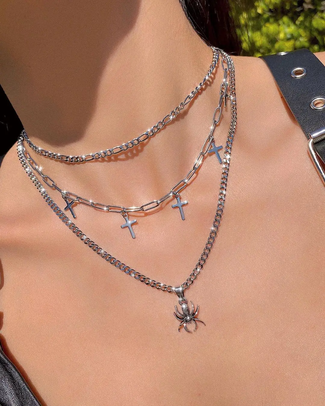 

Punk Cool Girls Classic Silver Color Chain Short Necklaces Simple Geometric Cross Spider Necklace Pendant For Women Bijoux kolye