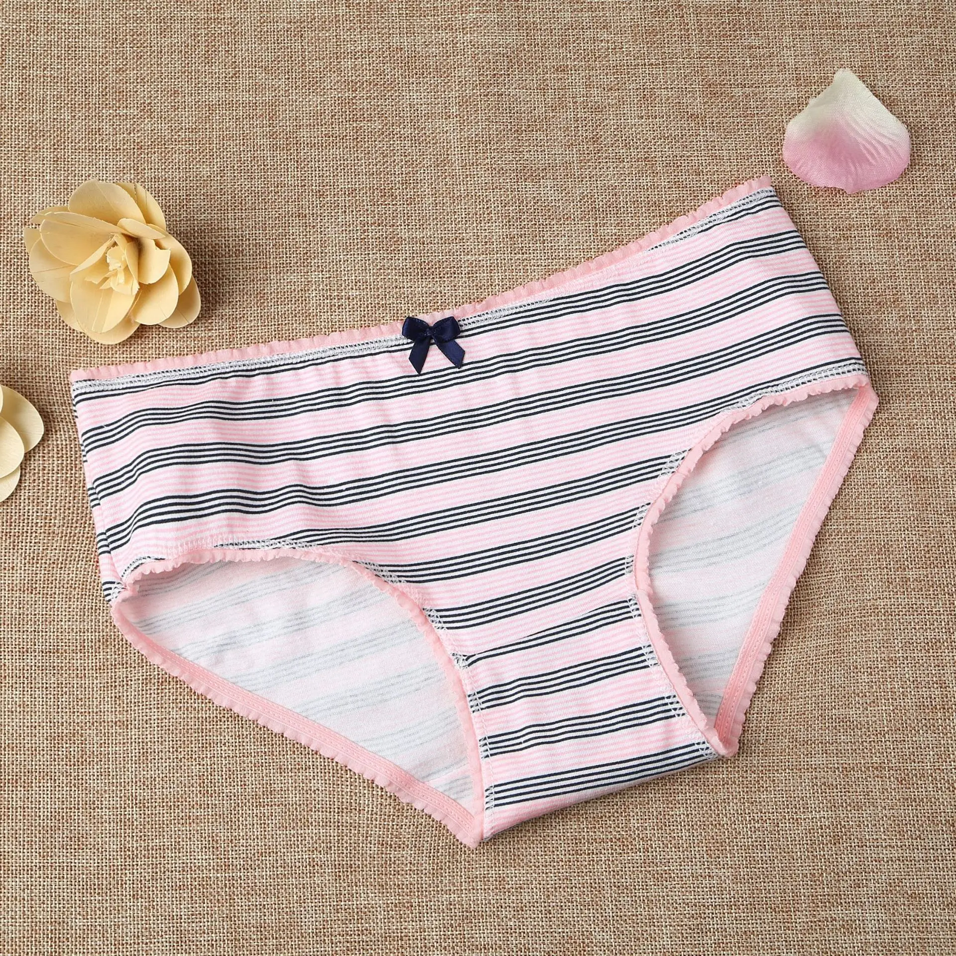 

New Japanese style women's underwear fruit series cute print fresh bow lace cotton women's briefs