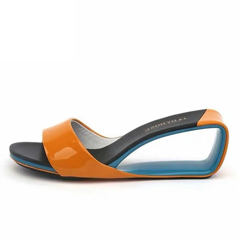 Женские босоножки на танкетке дизайнерские сандалии гладиаторы высоком каблуке