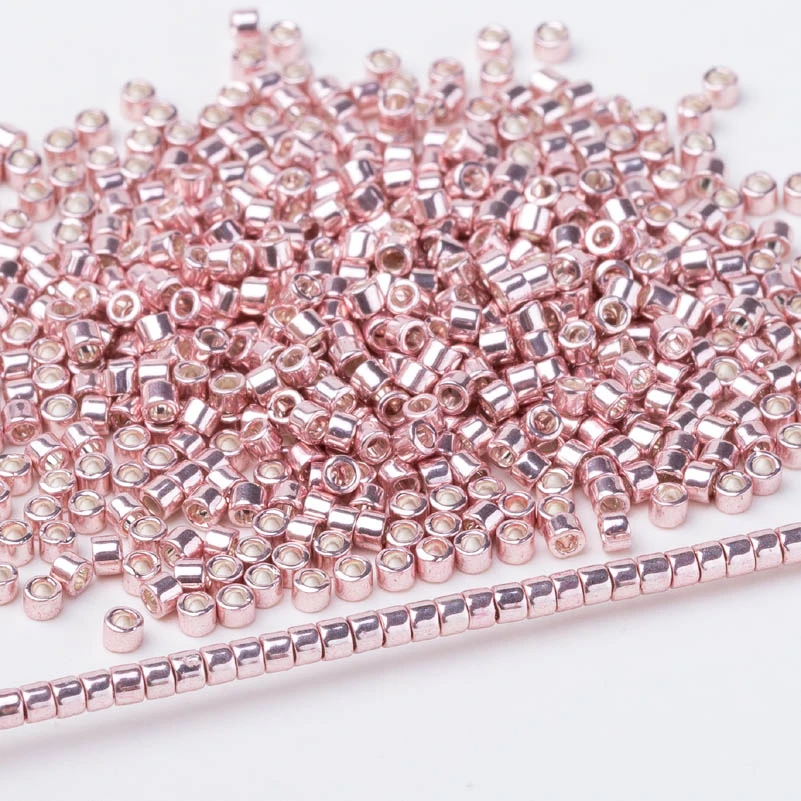 Taidian Miyuki Delica Seed Bead 11/0 для Broderie De Perles Francaises непрозрачный белый DB1-40 1,6x1,3 мм около 1000 штук - Color: miyuki-DB418