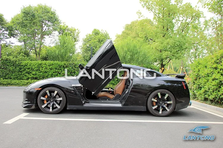 

Free Freight Lambo Door Kit Bolt On Vertical Door Kit Body Parts Car Bumpers For GTR