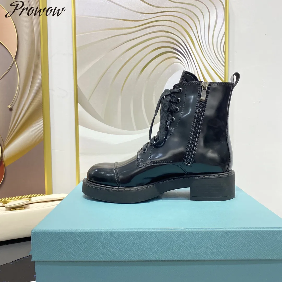 

Женские ботильоны на молнии с круглым носком, из натуральной кожи