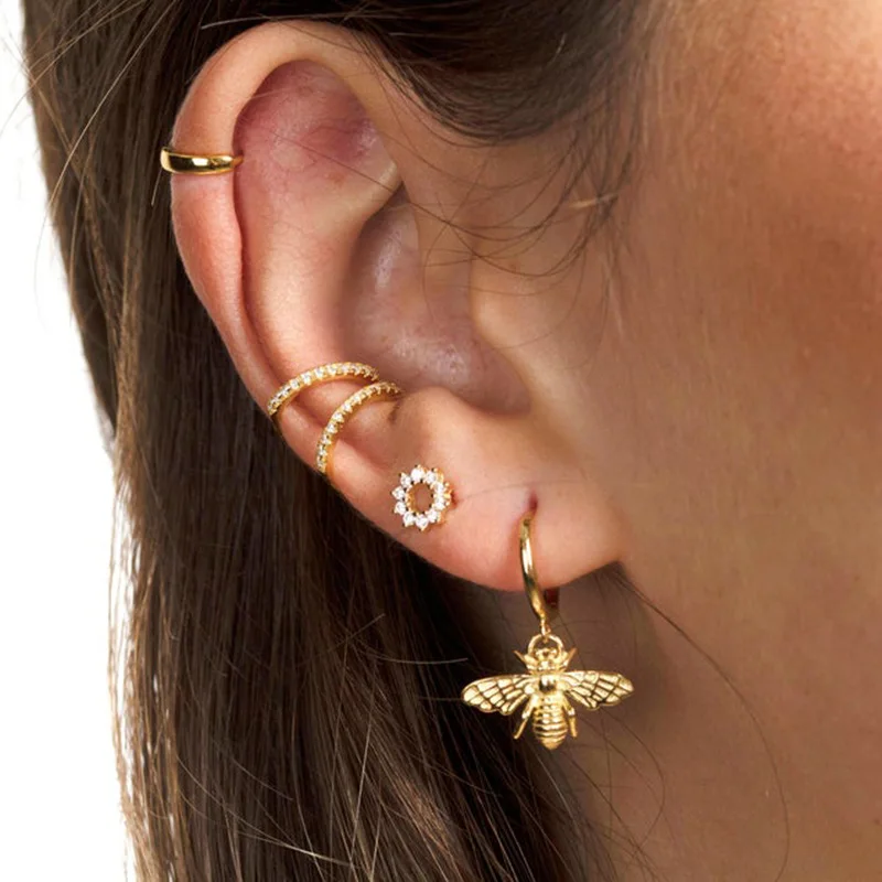 

Fashion Gold Dancing Bees Earrings Korean Style Simple Earrings For Women Girls Jewelry 2021