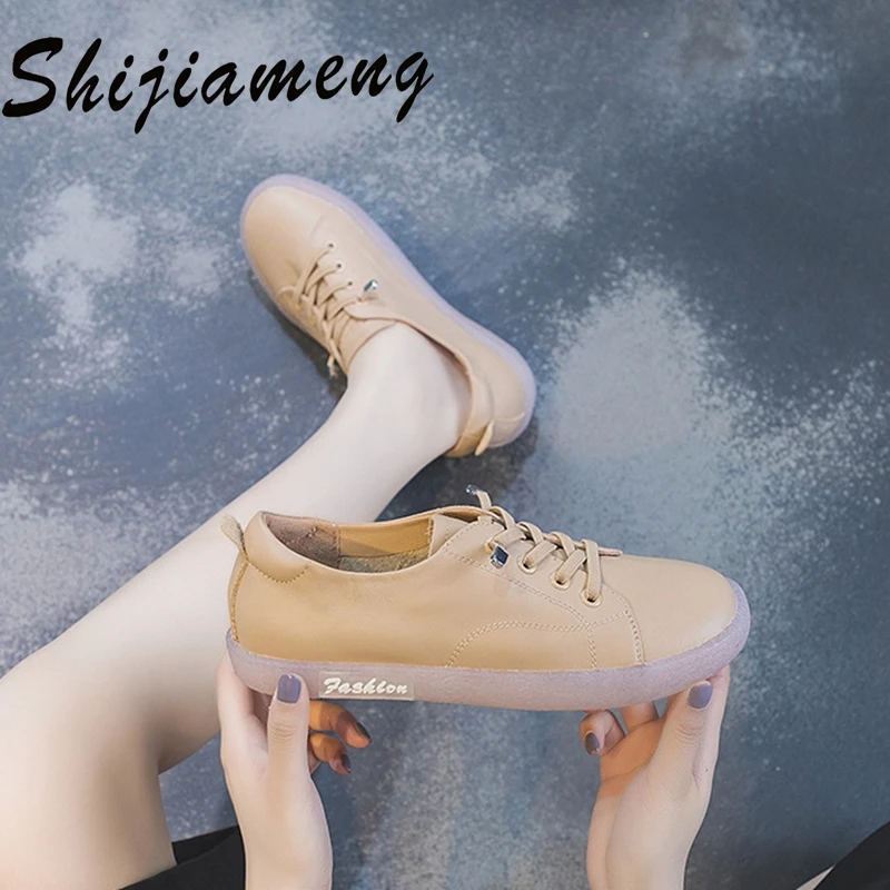 

Spring new 2021 large ox tendon soft soled women's shoes leather small white shoes flat soled anti slip pregnant women's shoes