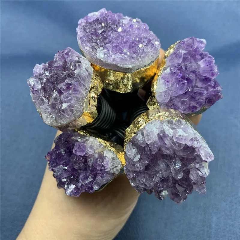 

Natural Amethyst Crystal cluster Bottle Stopper Decorative Wine and Champagne Bottle Stopper for Bar Home Wine Bottle Seal Cover