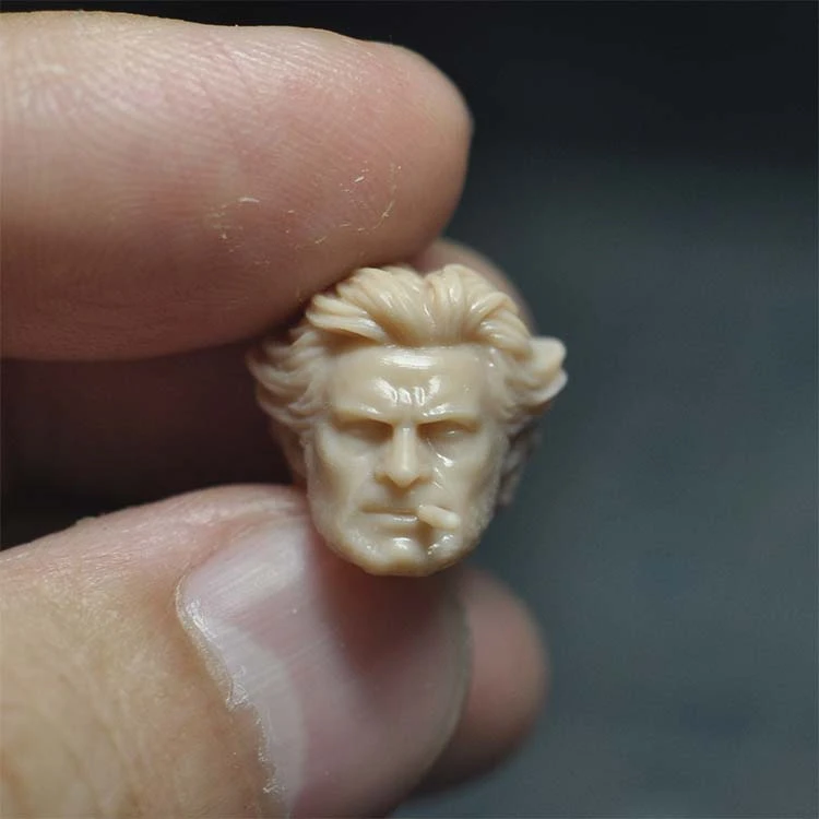 Неокрашенная модель головы Hugh Jackman в масштабе 1/18 с сигарой для корпуса 3 75