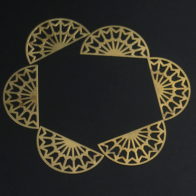 

Brass 35*17.5mm non-porous semi-circular hollow flower piece hollow special-shaped piece DIY necklace pendant