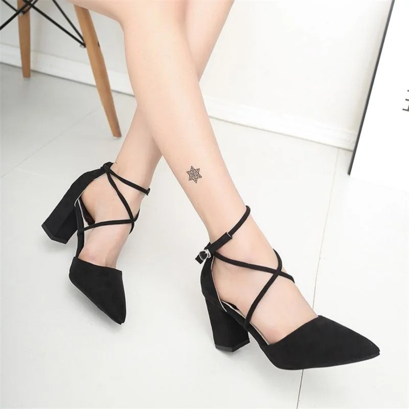 Сандалии женские на высоком каблуке простые элегантные туфли с острым носком и