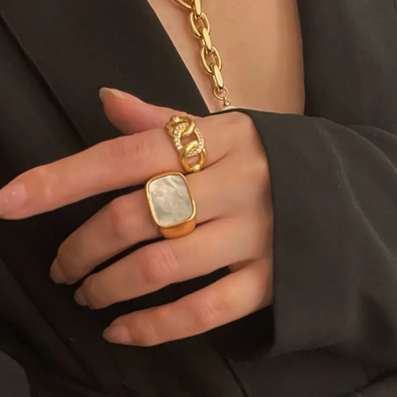 

MEYRROYU Sterling Silver Minimalist Geometry Rings For Women Rectangular White Fritillary Exquisite Fine Golden Party Jewelry