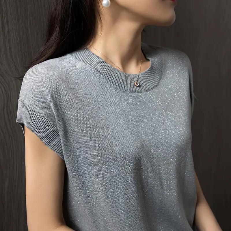 

2020 Women Short lvory Sleeve Shirtmint Top Garment