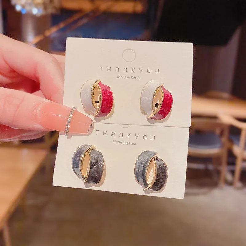 

Vintage Geometric Stud Earrings For Women Fashion Metal Gold Color Silver Needle Earring Girls Wedding Jewelry Gifts Wholesale