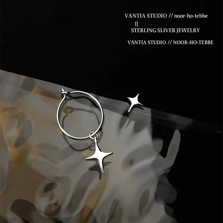 

2021 New Korea Fashion Asterism Star Asymmetrical Earring for Woman Cool Concise Fashion Star Earrings Jewelry Wholesale