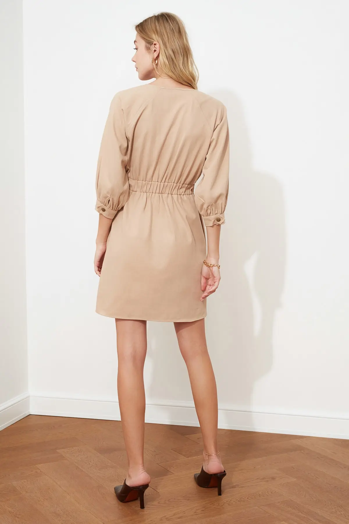 

Trendyol Pockets Dress TWOSS21EL0504