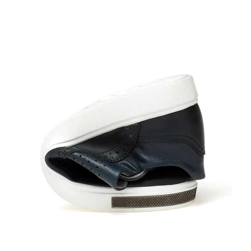 

FIXSYS Mens Casual Shoes High Quality Skateboarding Shoes Breathable Sneakers Lace-up Sport Shoes for Man Hollow Soft Flat Shoes