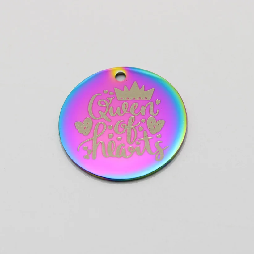 Подвеска из нержавеющей стали с изображением королевы сердца | Украшения и