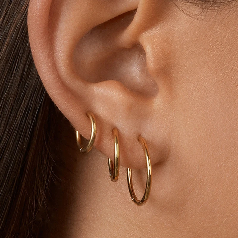 

Multiple Small Round Ear Rings for Women Men Jewelry Stainless Steel Ear Clip Cuff Simple Fashion Black Hoops Earring 2020