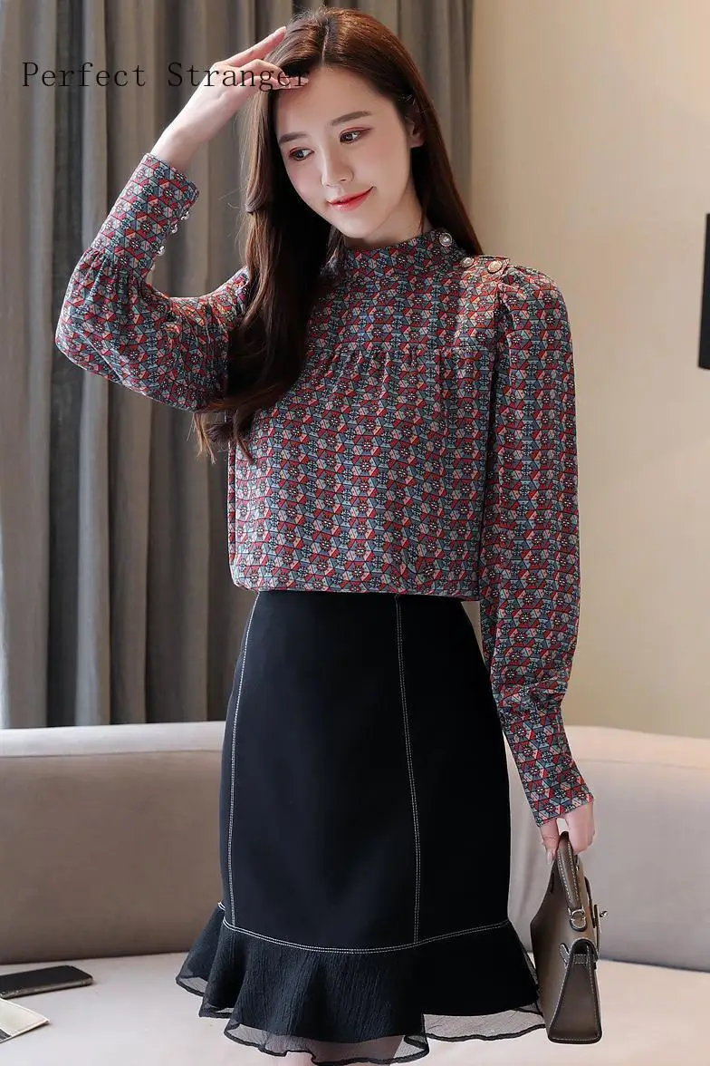 

Hanxiner 2020 Spring New Arrival Korean Hot Sale Stand Collar Printed Long Sleeve Women Chiffon Blouse