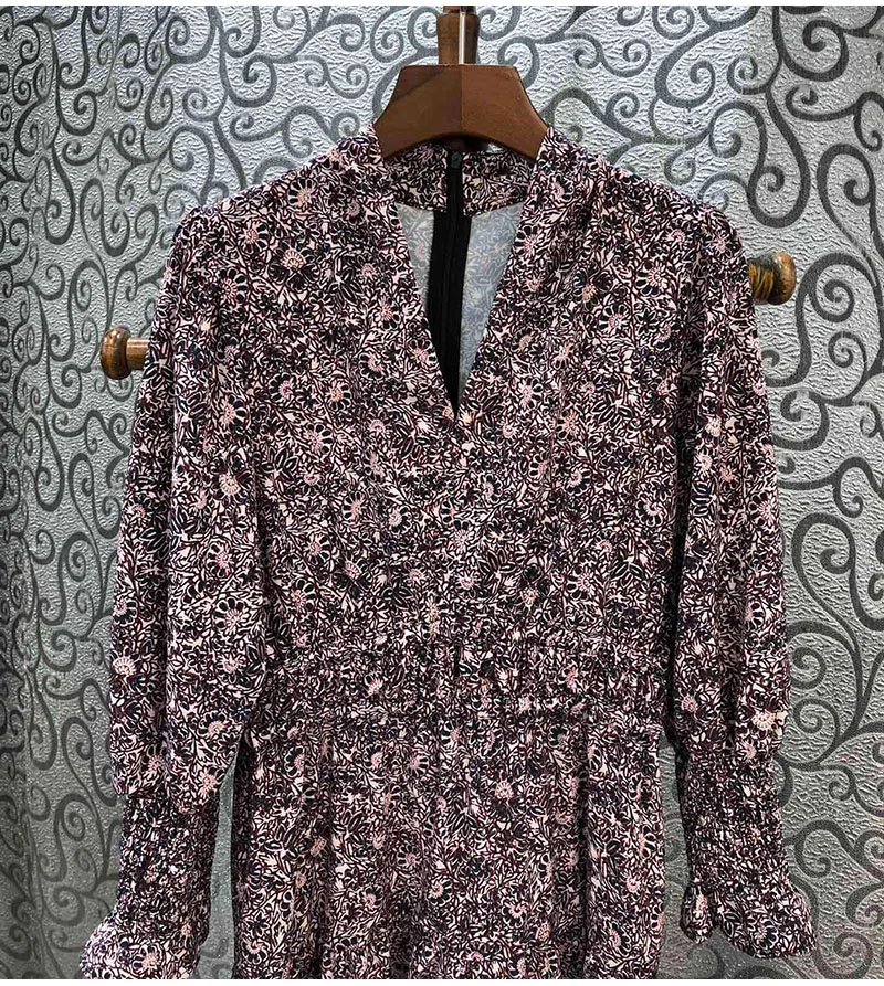 Женское платье с v образным вырезом элегантное винтажное до середины икры