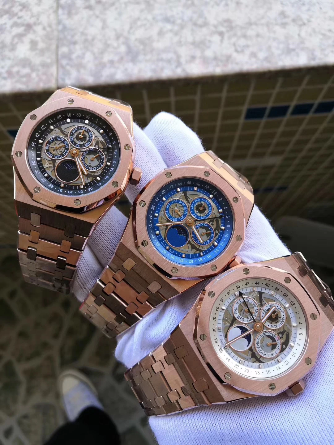 

Classic New Men Rose Gold Blue Black Automatic Mechanical GMT Skeleton MoonPhase Sapphire Silver Luminous Watch Transparent