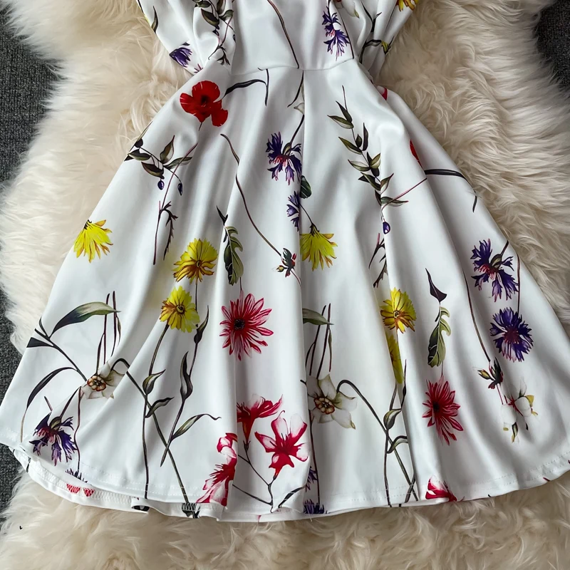 

Summer new print low-cut Dress V-neck temperament and sexy woman dress 2021