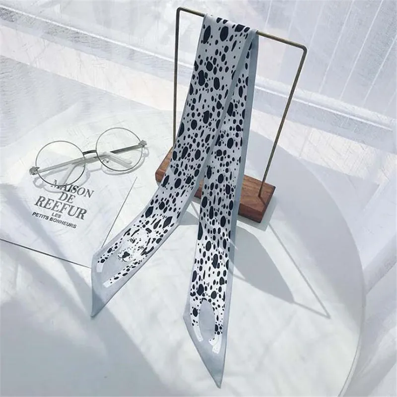 

2020 new hijab scarf women bandana silk scarf foulard femme hair scarf Versatile Small silk scarf Scarf pattern Long silk scarf