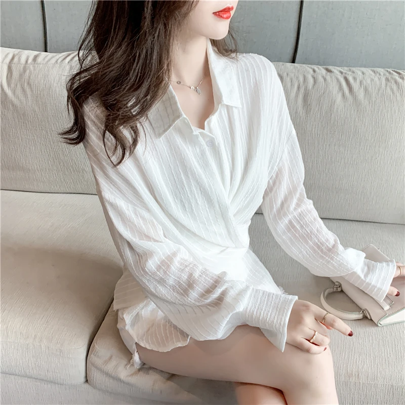 

2021 Spring Korean White Women Blouse Long Sleeve Chiffon Loose Chic Shirt Lady Cross Turndown Collar Stripe Fashion Clothing