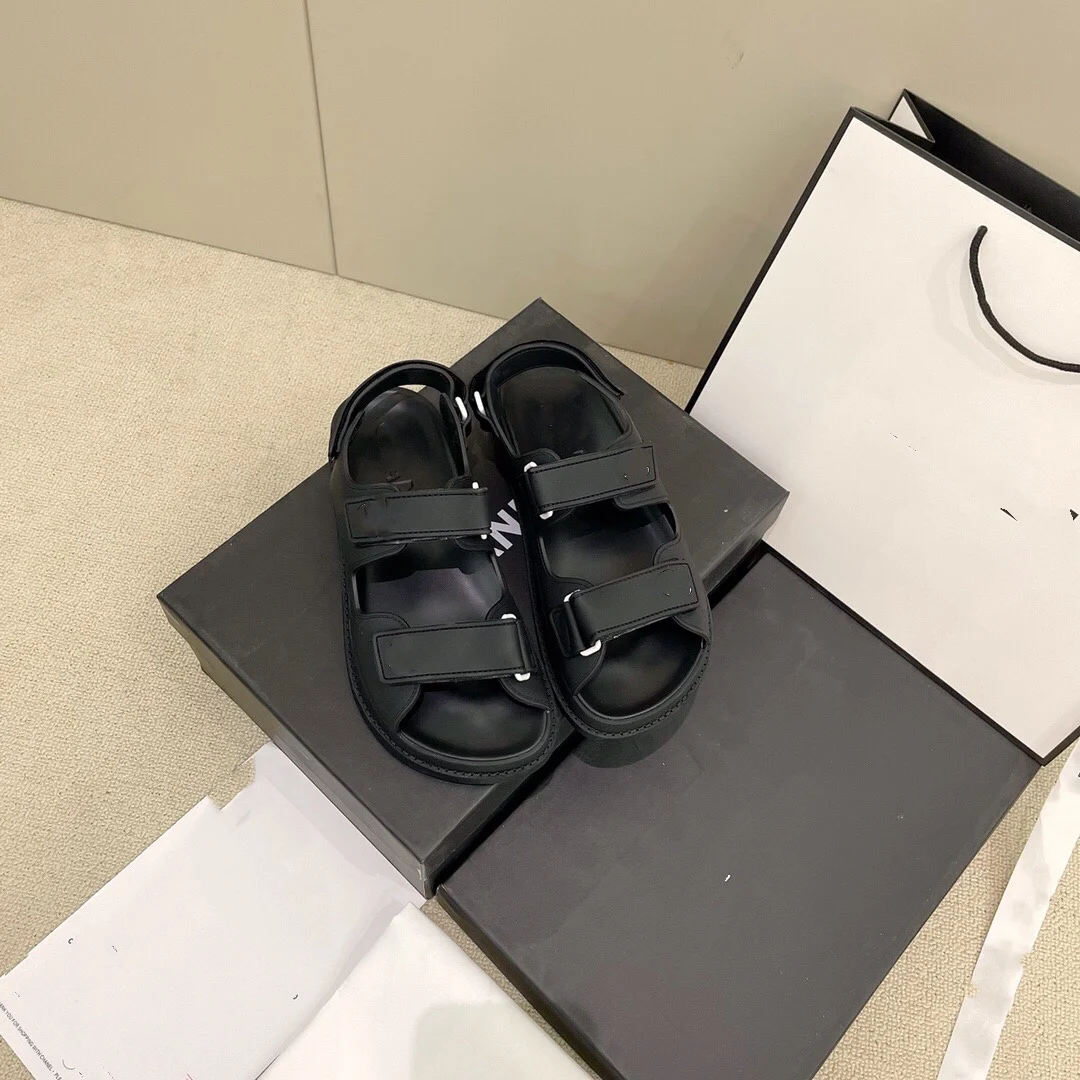 

Sexy Fairy Style 2021 New Beach Shoes Summer Velcro Thick Flat Leather Sandal for Women