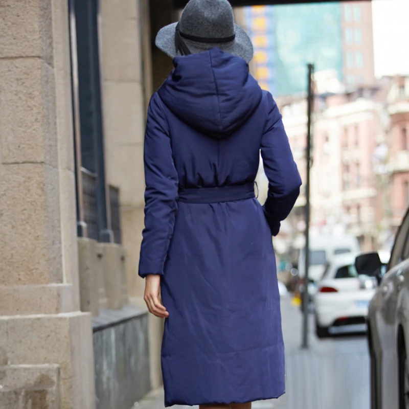 

Women Green Hooded Goose Down jacket 2019 Winter Long sleeve Loose Long Down coat With belt Warm Female Overcoat YNZZU 9O017