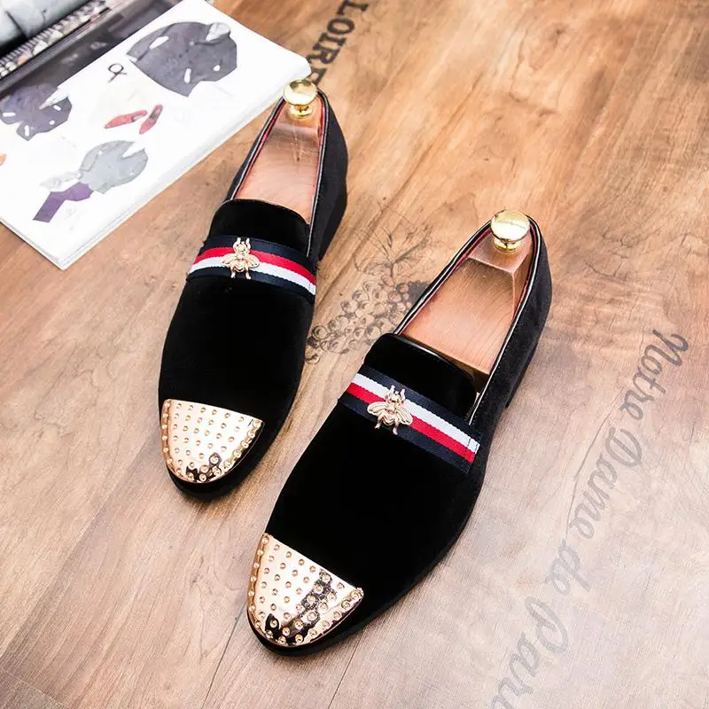 

New Men Loafers Autumn Winter Classic Embroidery Pattern Footwear Big Size 38-47 Comfortable Casual Men's Flats Shoes