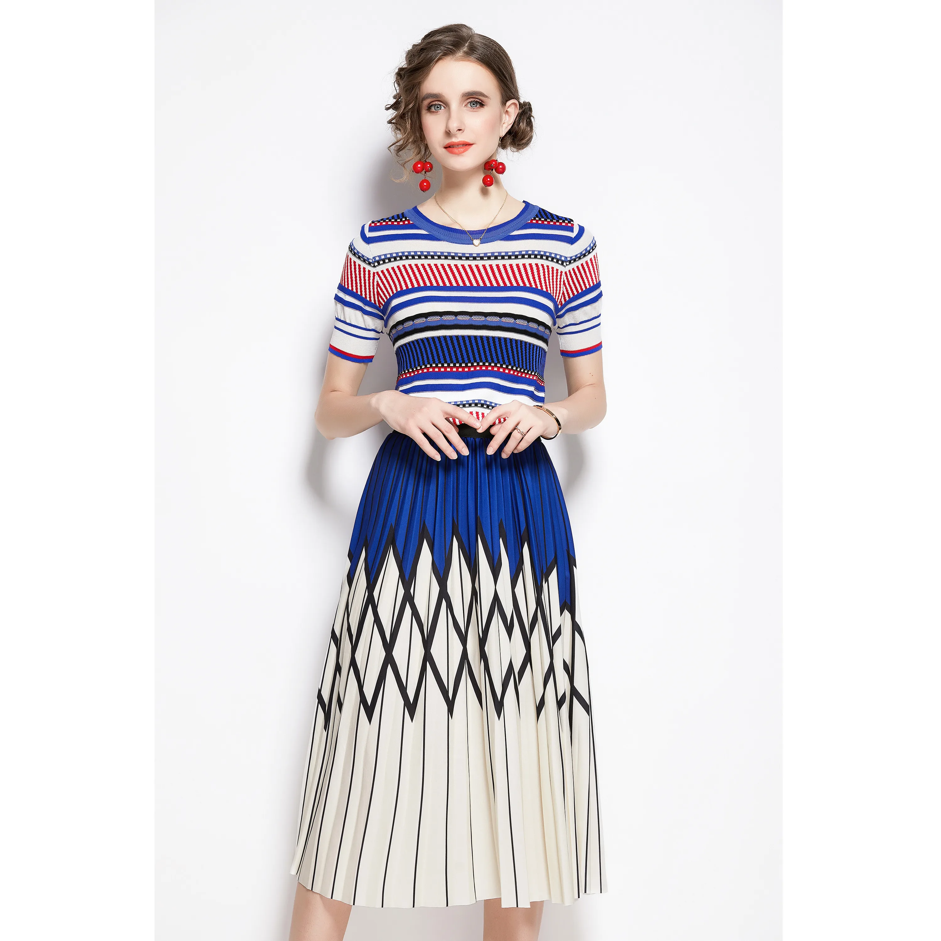 

Runway Fashion Spring Autumn Two Piece Outfit Women Striped Pullovers Knit Top and Pleated Skirt Suit Set Vintage Party Twinset