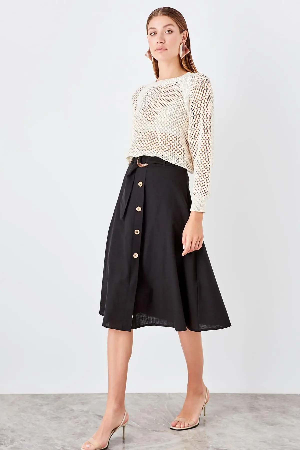 Trendyol черные шорты со шнуровкой TWOSS19SR0045