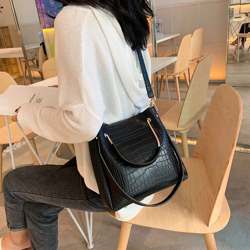 

Tamara Stone Pattern PU Leather Bucket Bags For Women 2020 Small Shoulder Messenger Bag Lady Fashion Handbags Luxury Totes