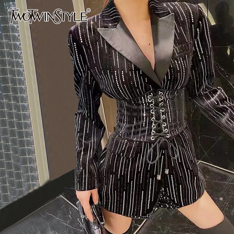 Женский костюм-туника TWOTWINSTYLE полосатый бандажный пиджак с отложным воротником