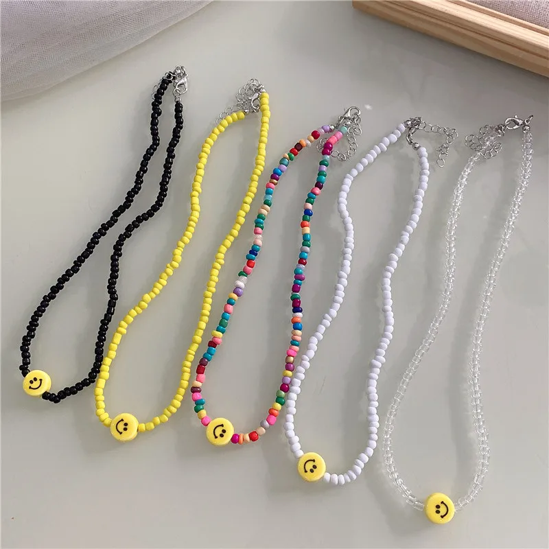 

MASA 2021 Korea Sweet Color Beads Irregular Daisy Flower Smiley Minor Design Beaded Necklace Ladies Party Jewelry Holiday Gift