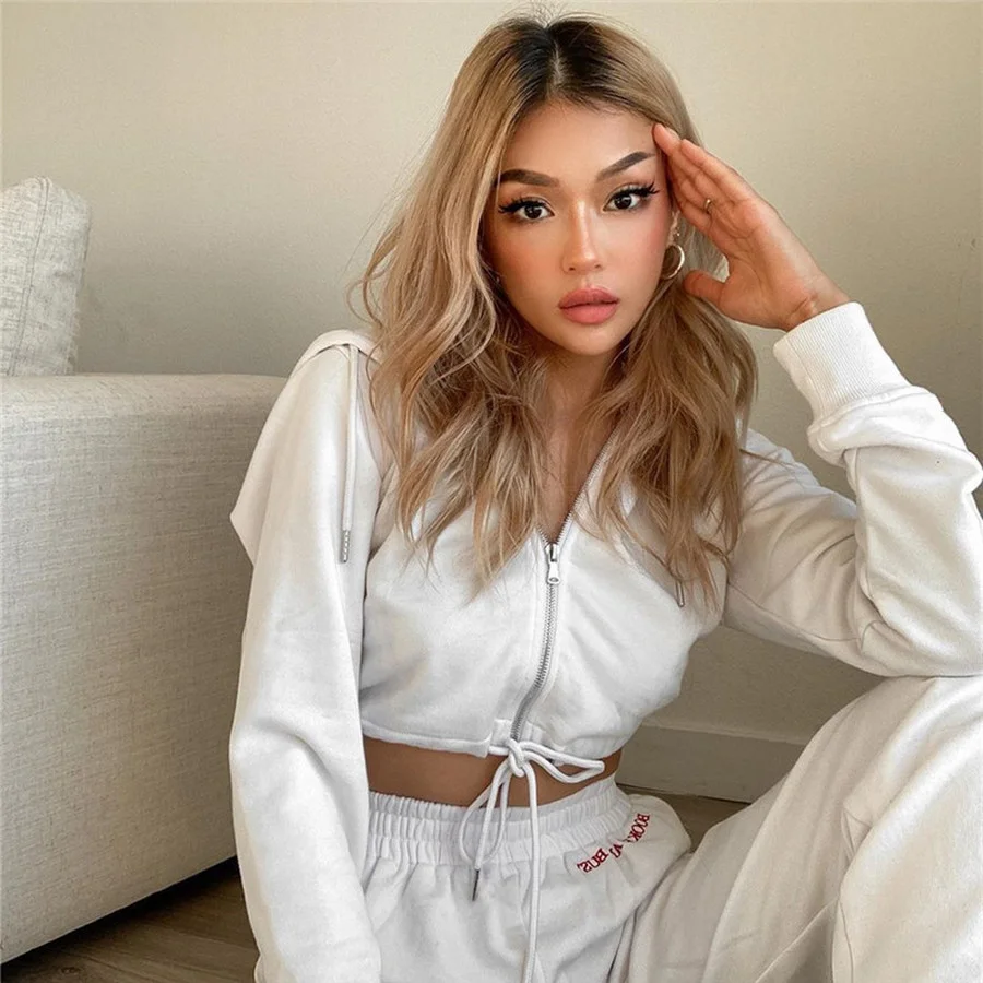 

Fashion Streetwear Outfits Women Cropped Sweatshirts 2021 Autumn Long Sleeve Casual Zipper Up Hoodies for Women Korean Tops