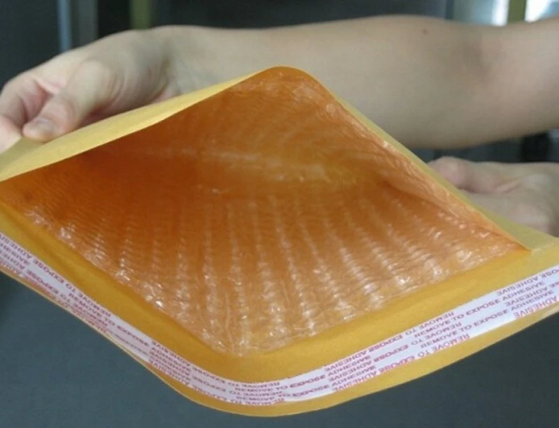 Многоразовый крафт пакет с подкладкой из пузырьков почтовый для рукоделия