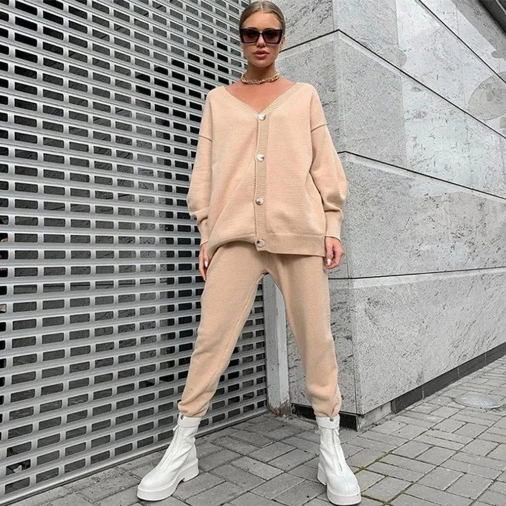 

2021 Autumn Winter New Womens Sweater Two Piece Sets Fashion Solid Color Single Breasted V-neck Long Sleeve Knitting Cardigan