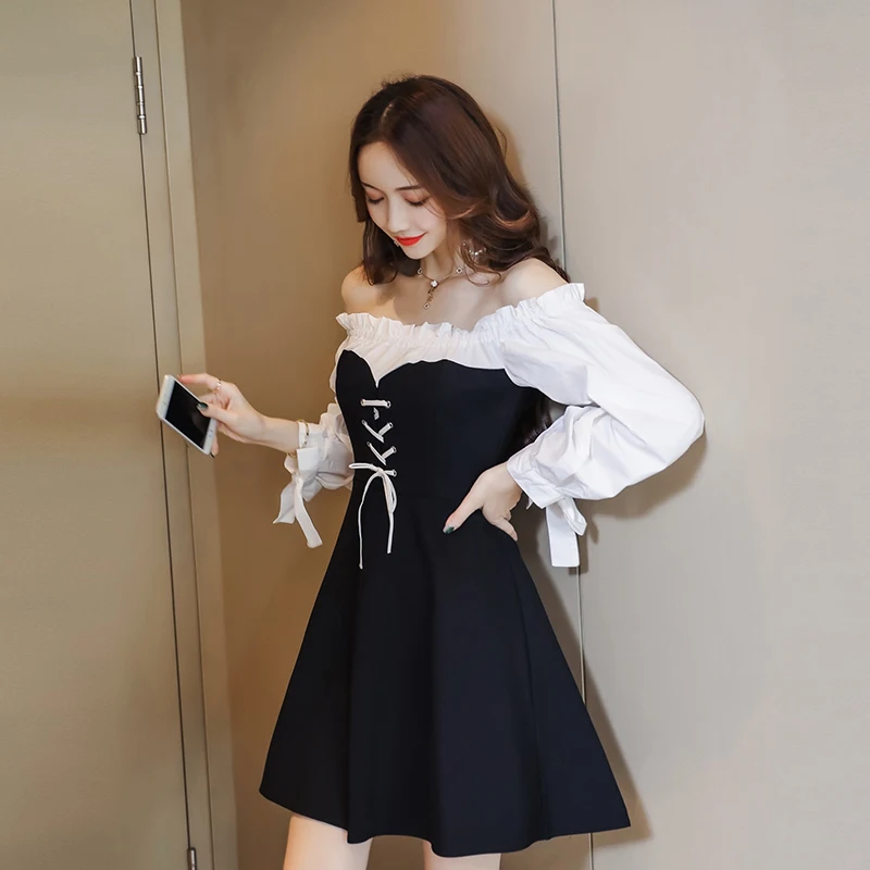 Шикарное сексуальное платье с открытыми плечами женское облегающее Черное мини