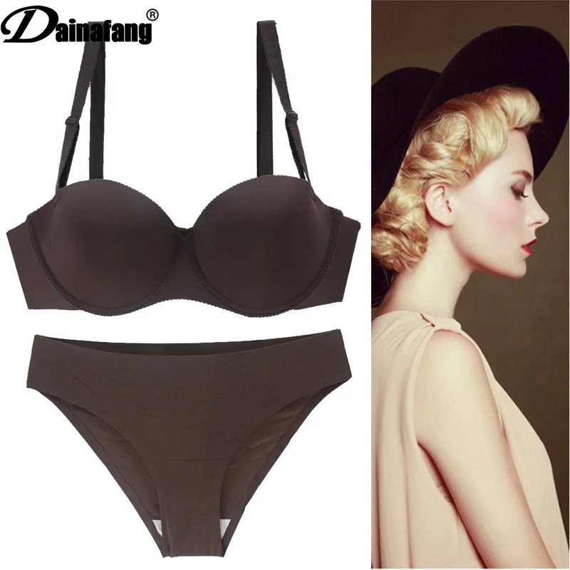 Комплект Бесшовного нижнего белья с глубоким V образным вырезом и чашками