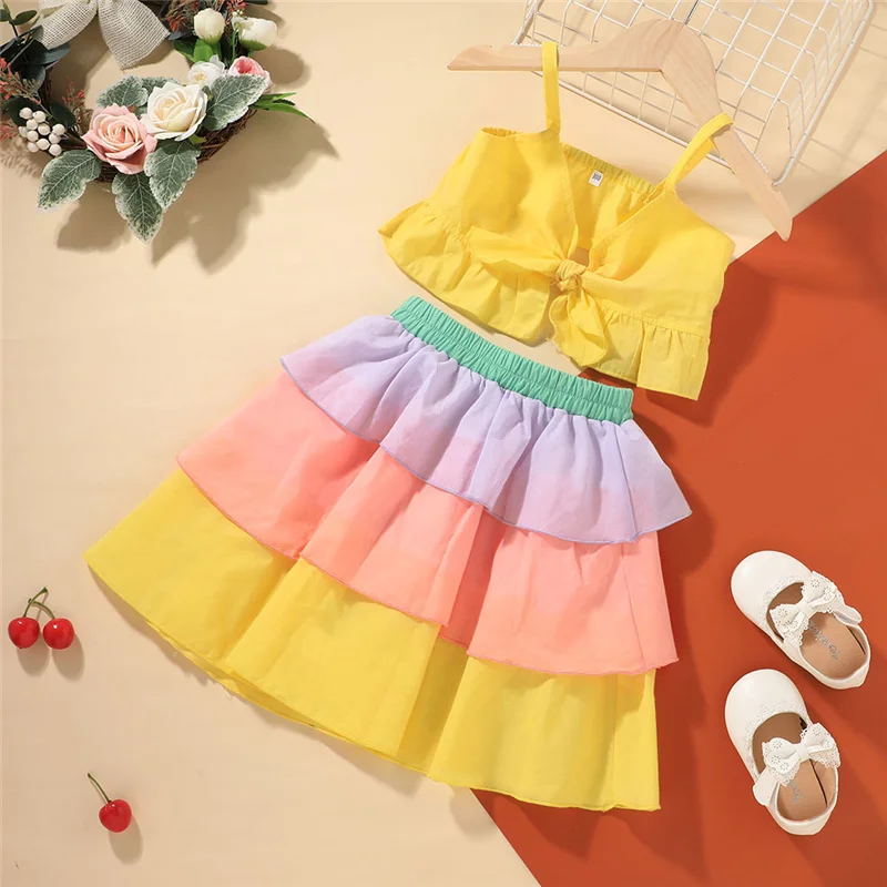 

2021 Girls Casual Two-piece Clothes Set, Yellow V-neck Sleeveless Tops and Multiple Layer Long Skirt for summer