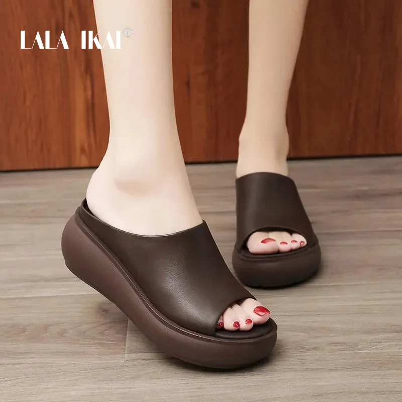 Женские сандалии на плоской подошве LALA IKAI летние шлепанцы с круглым носком