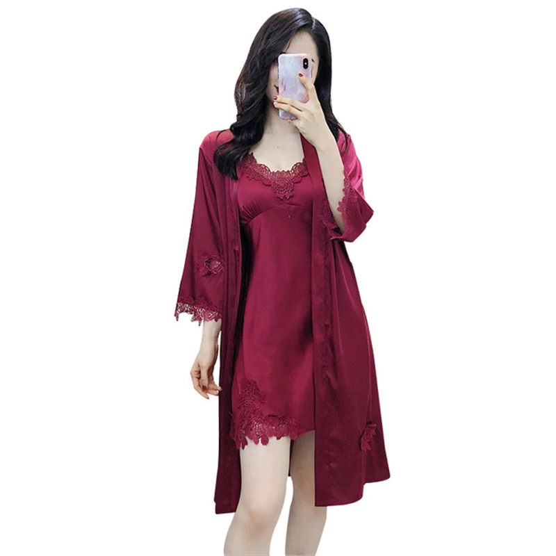 Халат женский на бретельках с нагрудной подушкой и ночной юбкой комплект из двух