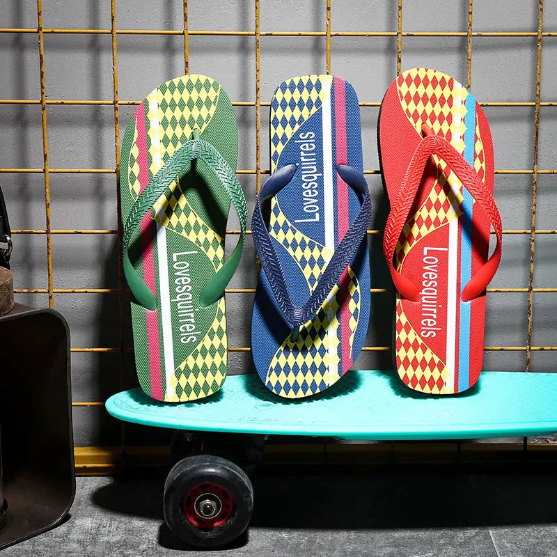 

Men Massage Slippers Summer New Arrival Man Flip Flops Fashion Pinch Feet Male Beach Shoes Lightweight Thongs 2020 Male Footwear