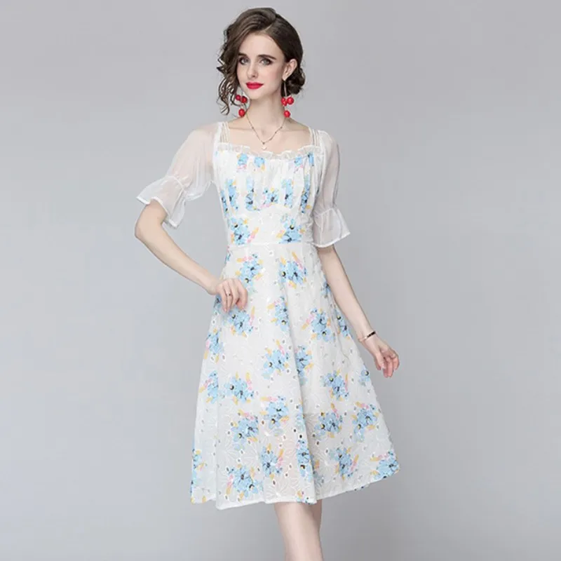 

2021 New High Waist Slim Dress Bandage Close Waist Square Collar Chic Floral Print High Street Sweet Charming Dress Ladies Midi